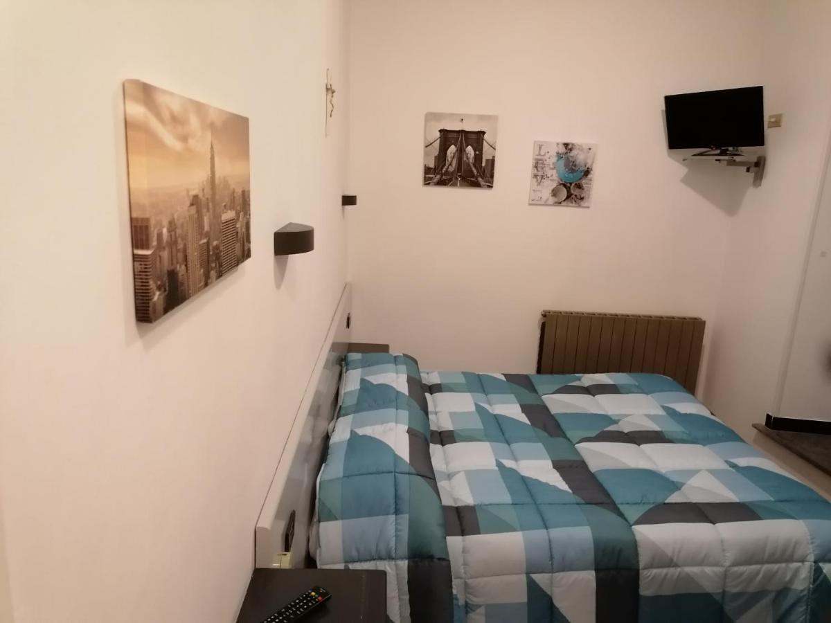Hotel Centrale Кашія Екстер'єр фото